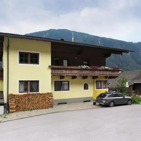 Yasmin By Interhome *