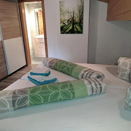 Lejlighed Yasmin By Interhome Schwendau